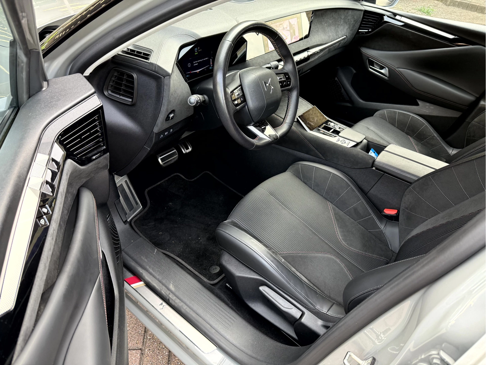 Hoofdafbeelding DS DS 4