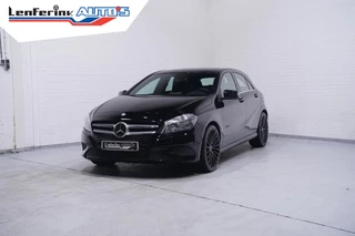 Mercedes-Benz A-klasse 180 Prestige Sport 19 Inch AMG sportstoelen stuurbediening Climate Camera Stoelverwarming