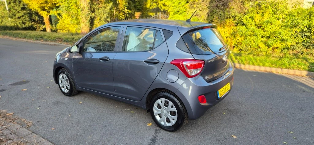 Hoofdafbeelding Hyundai i10