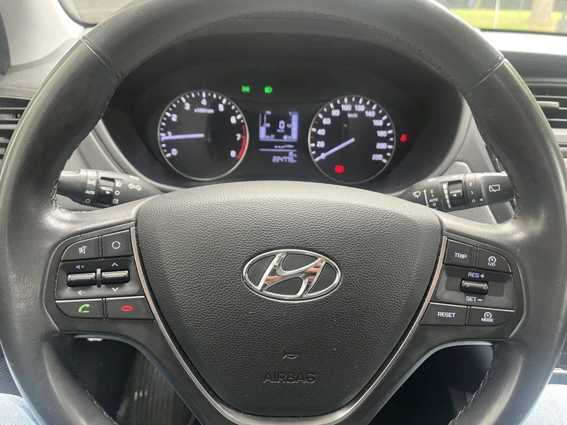 Hoofdafbeelding Hyundai i20