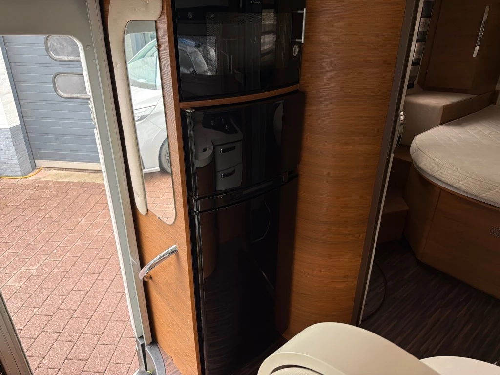 Hoofdafbeelding Elnagh Magnum 81