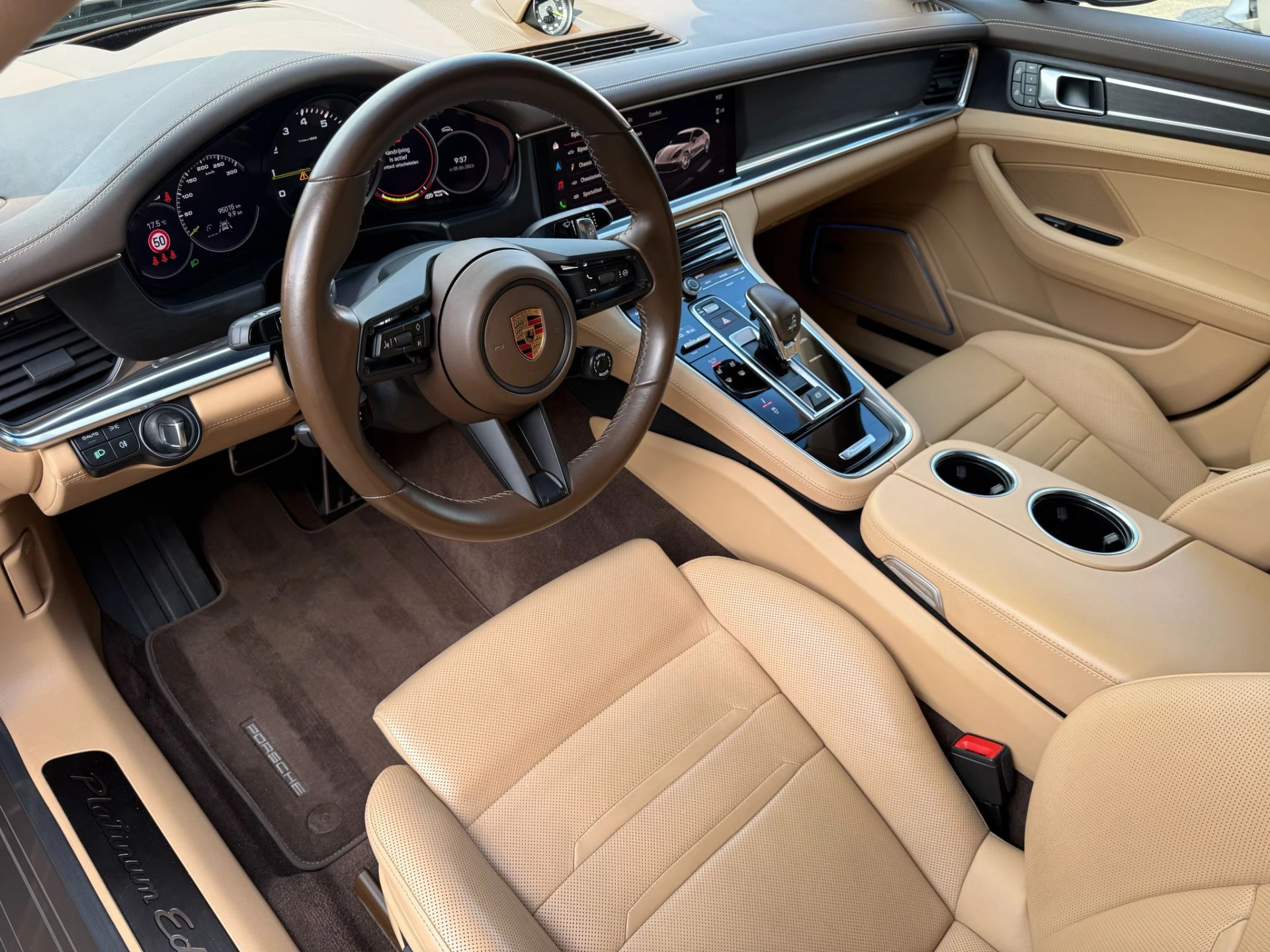 Hoofdafbeelding Porsche Panamera