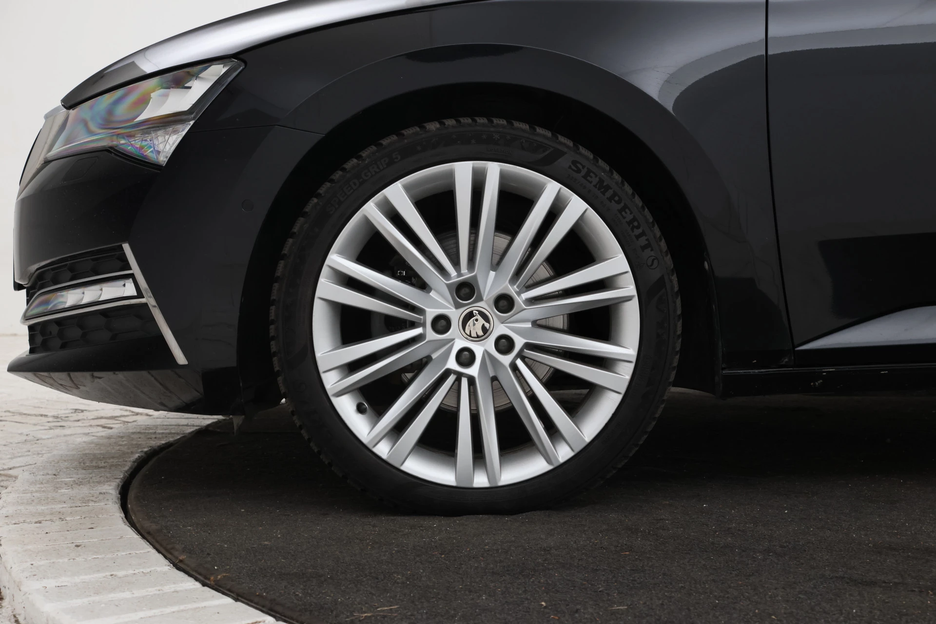 Hoofdafbeelding Škoda Superb