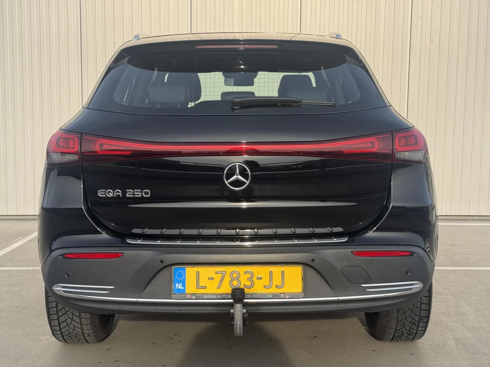 Hoofdafbeelding Mercedes-Benz EQA