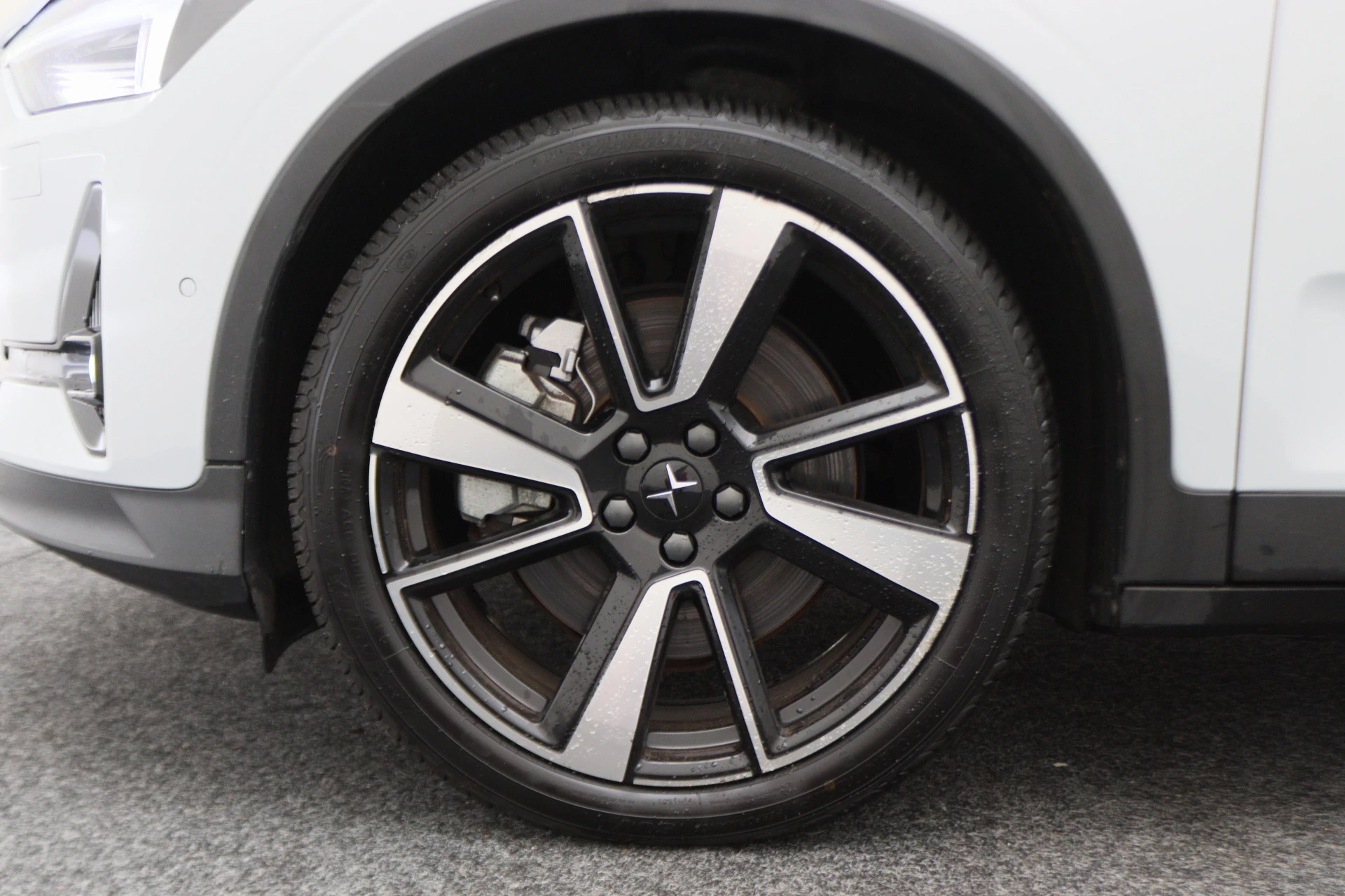 Hoofdafbeelding Polestar 2