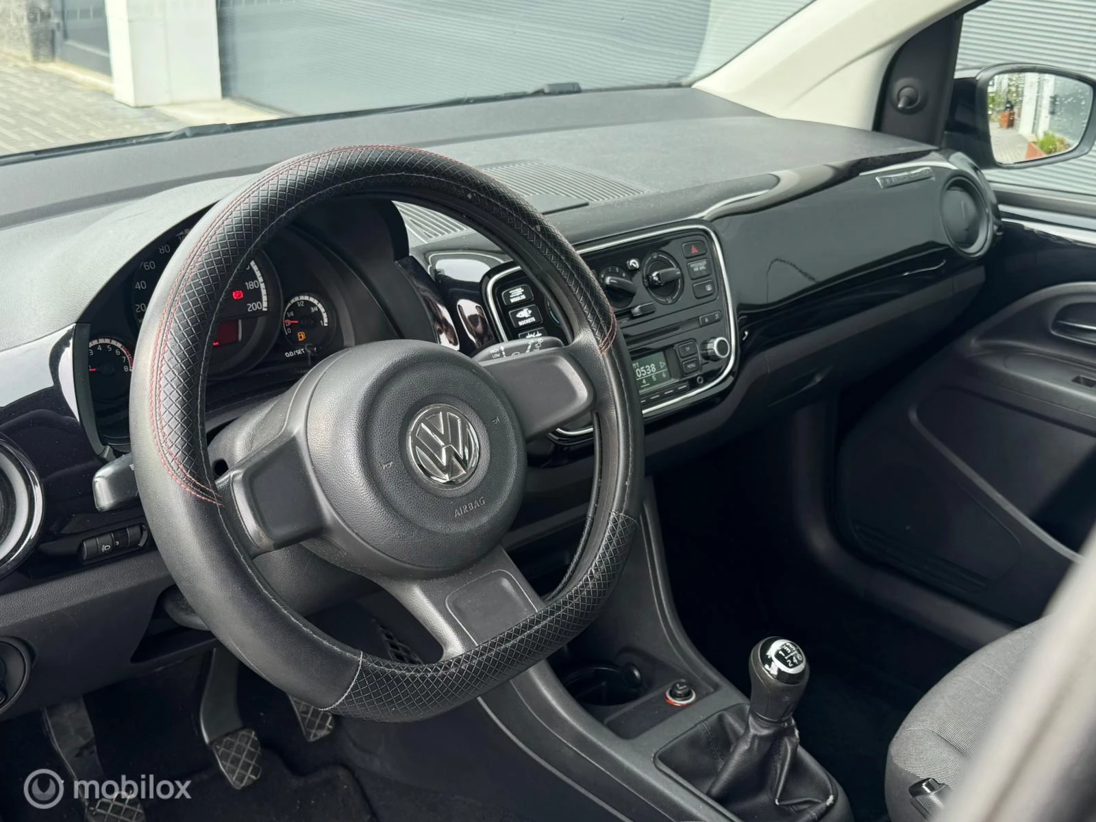 Hoofdafbeelding Volkswagen up!