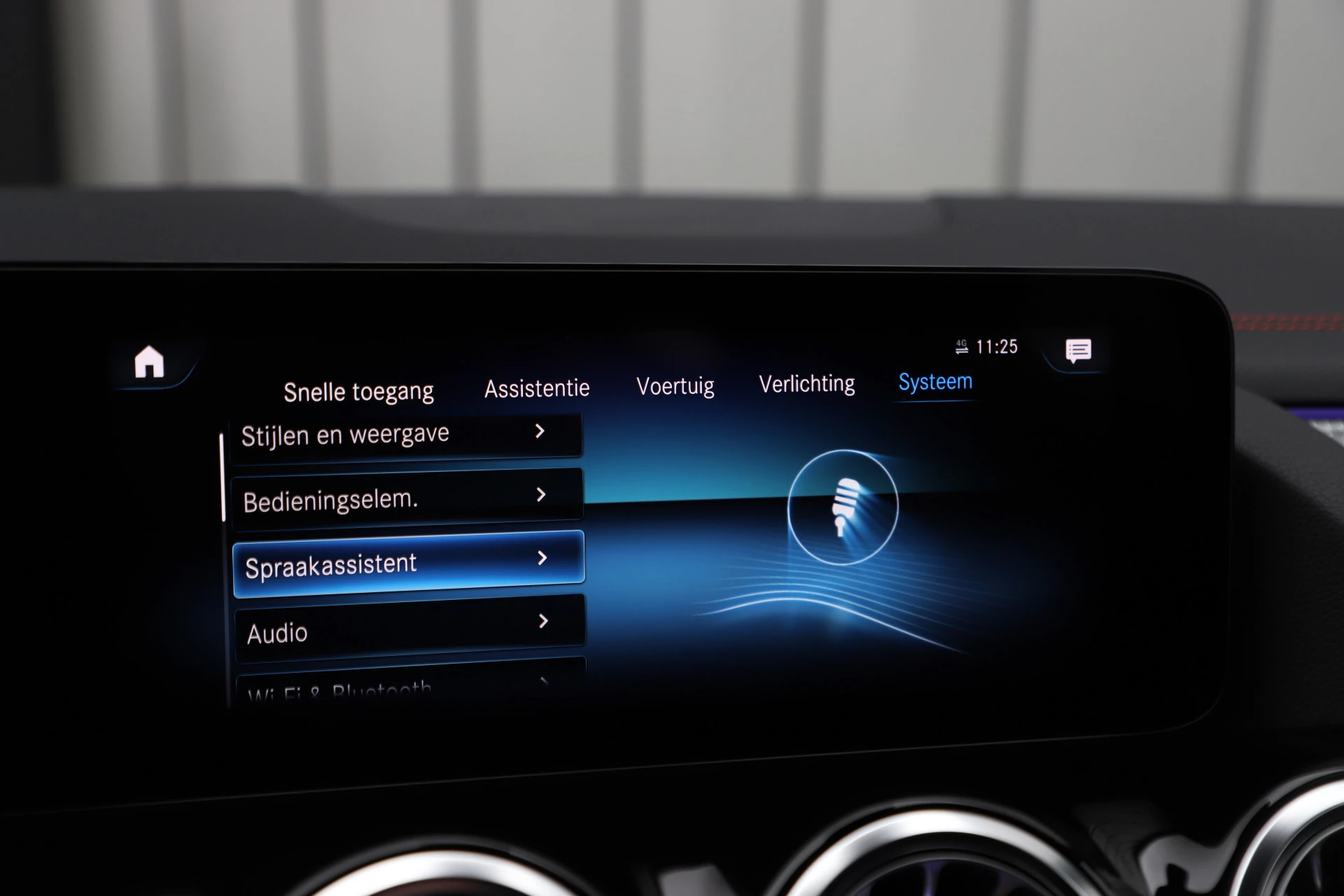 Hoofdafbeelding Mercedes-Benz EQA