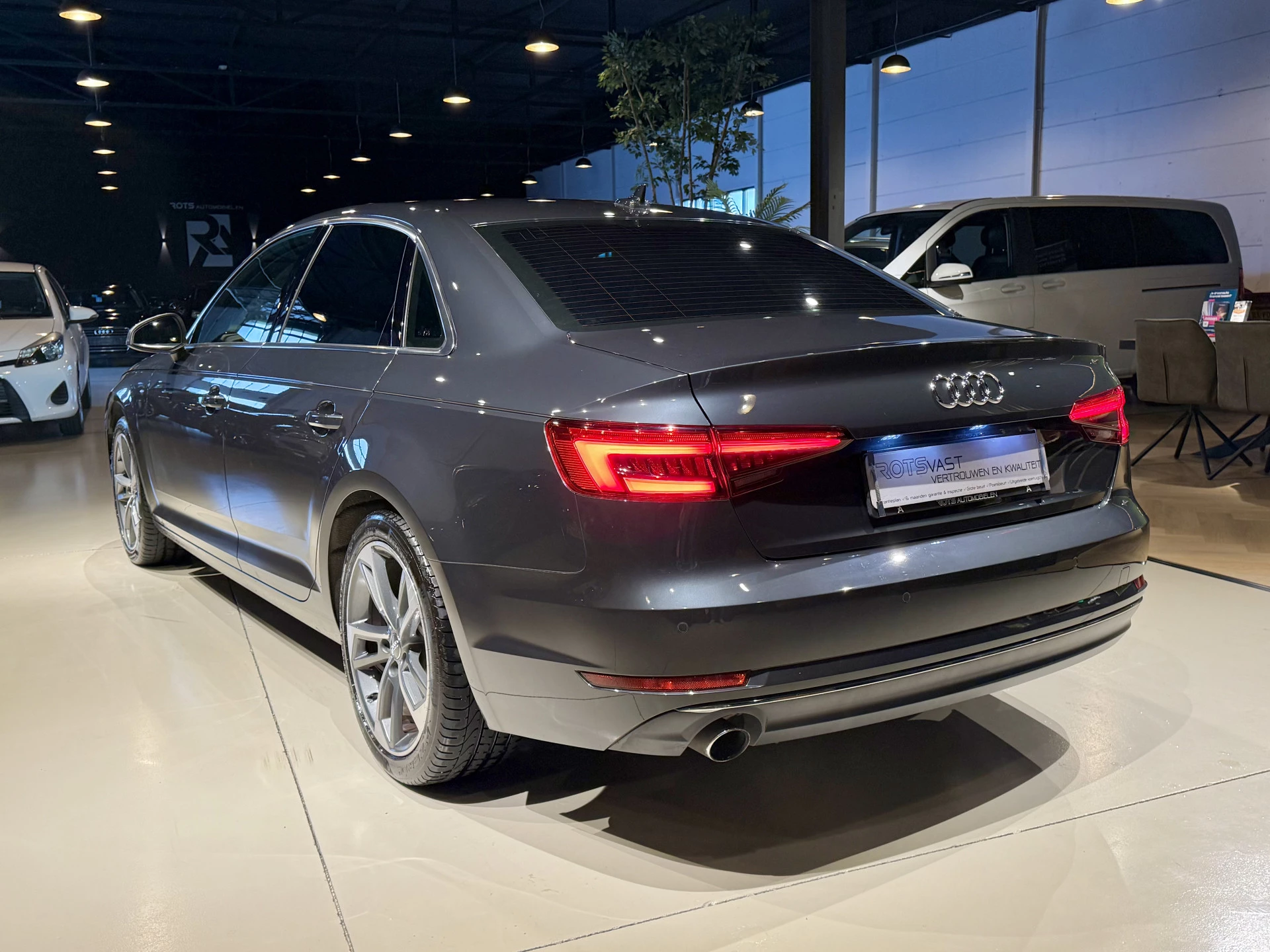 Hoofdafbeelding Audi A4