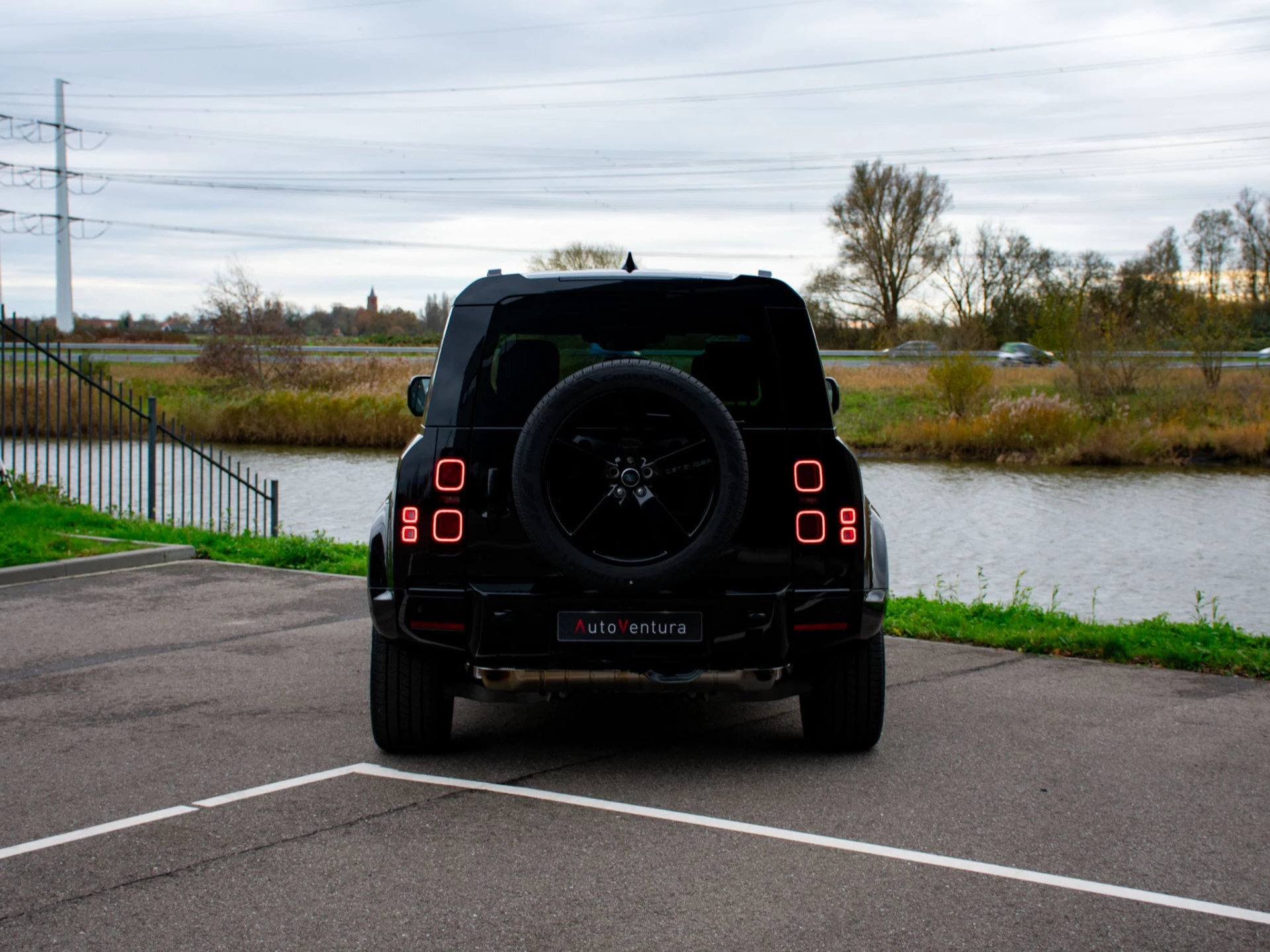 Hoofdafbeelding Land Rover Defender