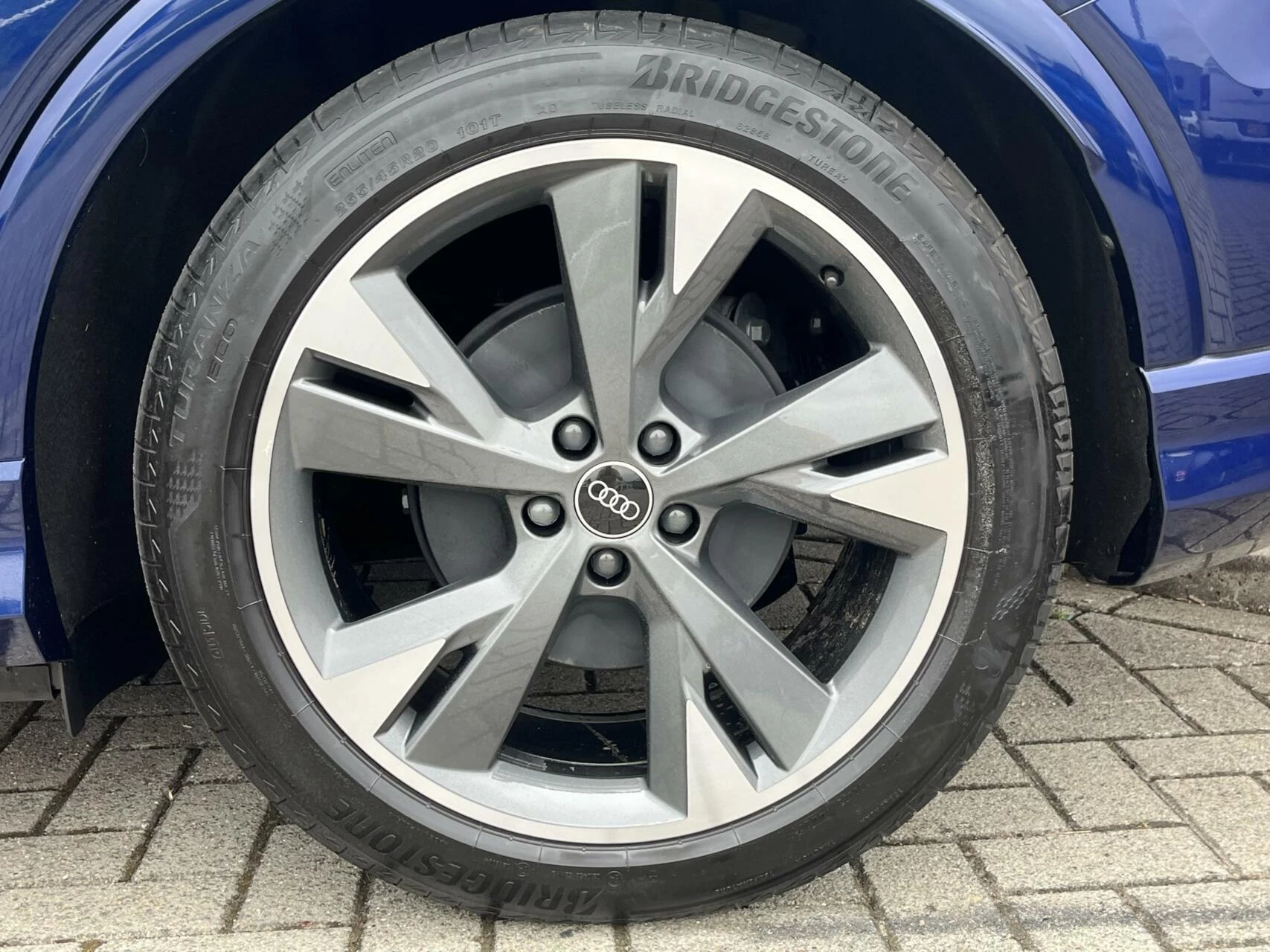 Hoofdafbeelding Audi Q4 e-tron