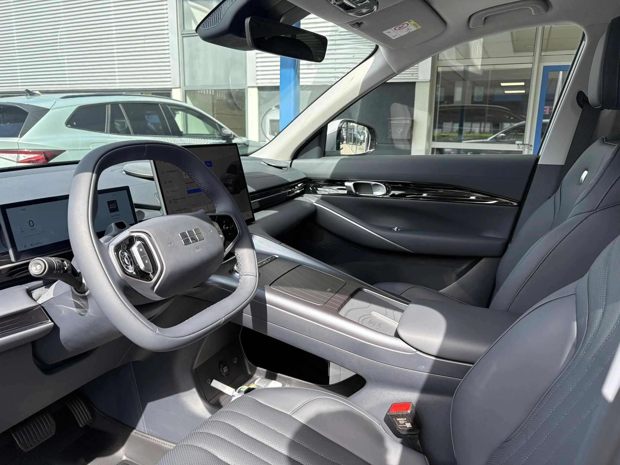 Hoofdafbeelding Geely E5