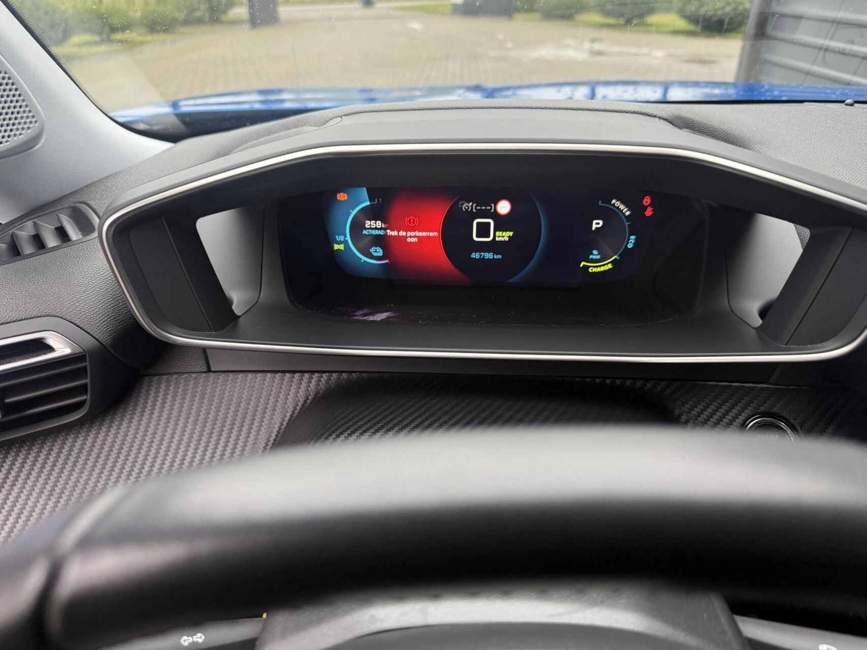 Hoofdafbeelding Peugeot e-2008