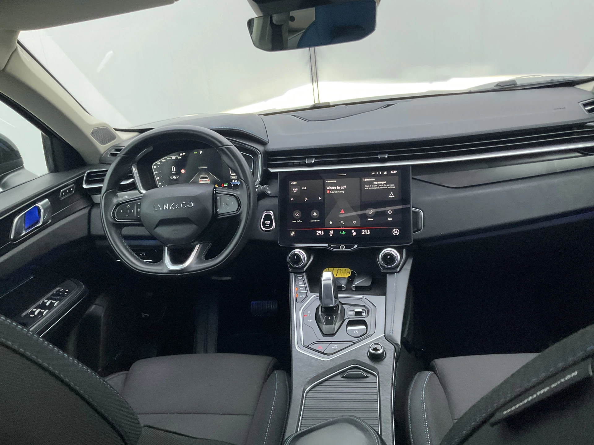 Hoofdafbeelding Lynk & Co 01