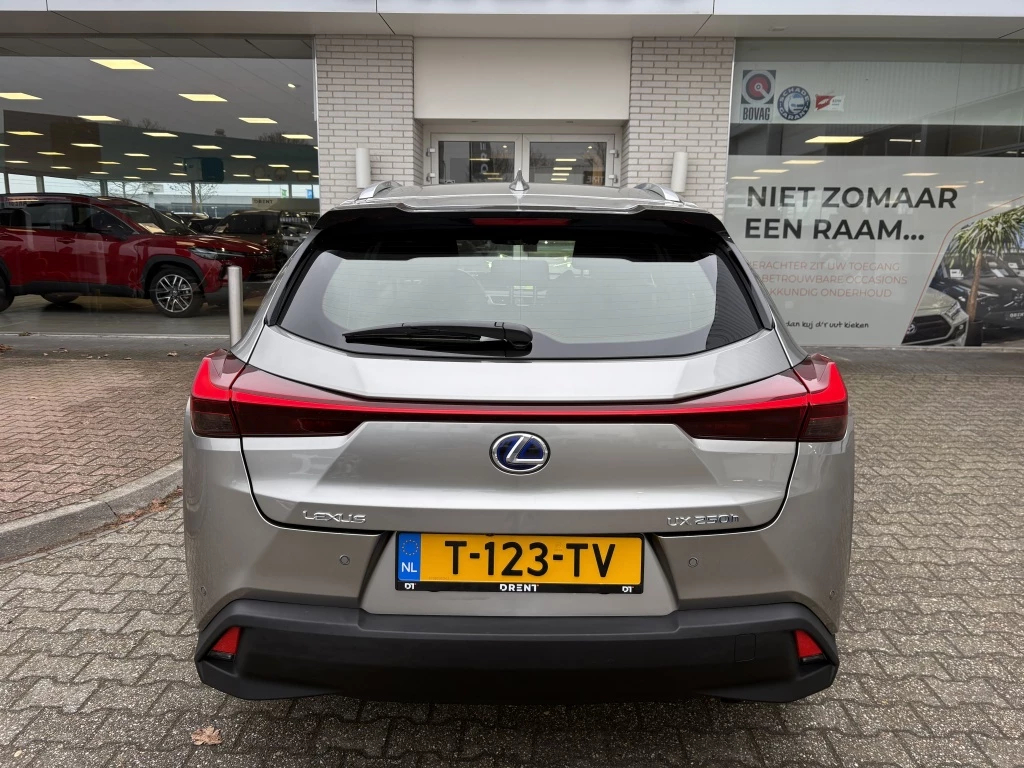 Hoofdafbeelding Lexus UX