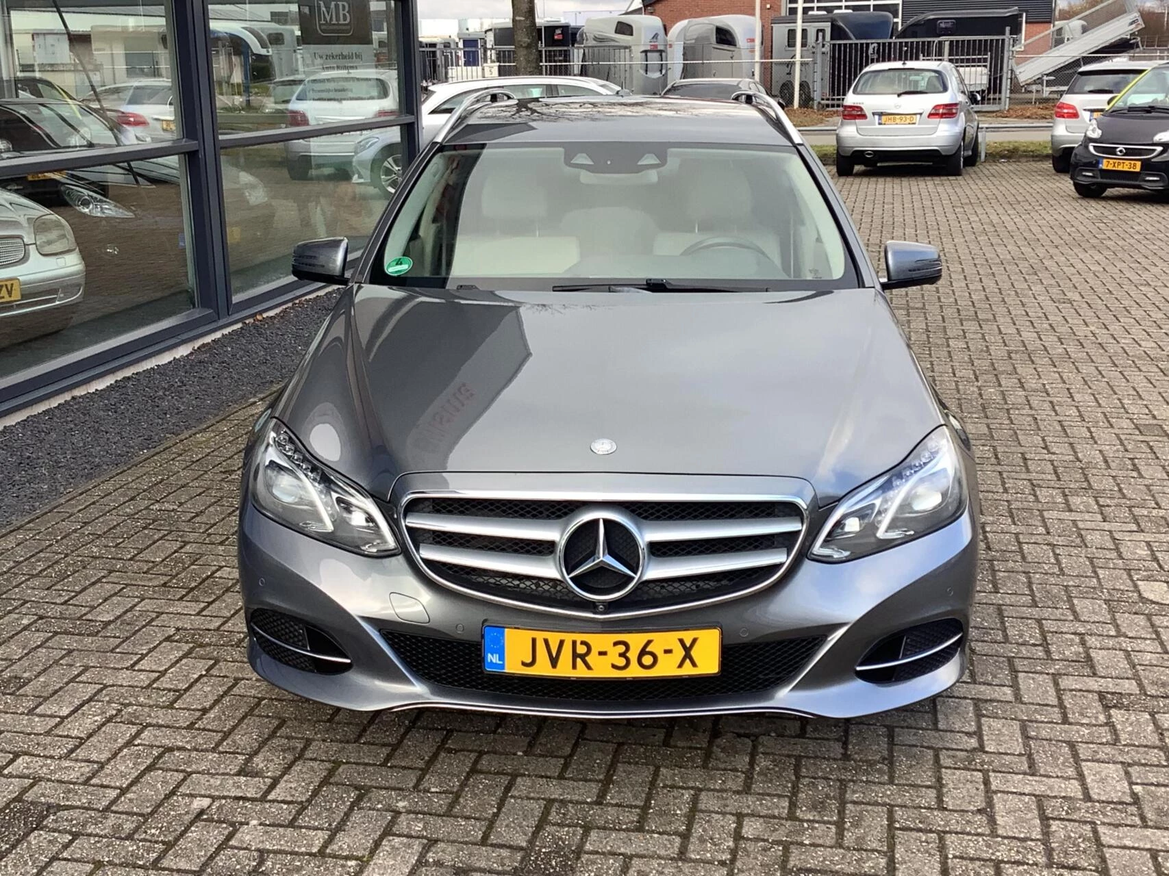 Hoofdafbeelding Mercedes-Benz E-Klasse