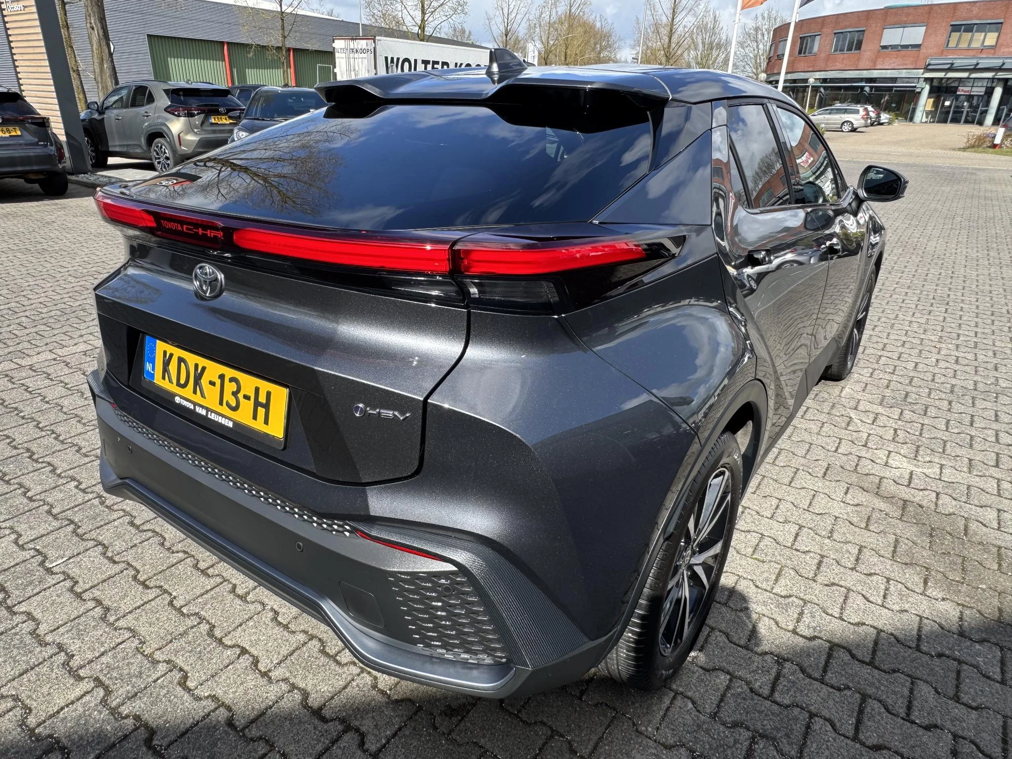 Hoofdafbeelding Toyota C-HR