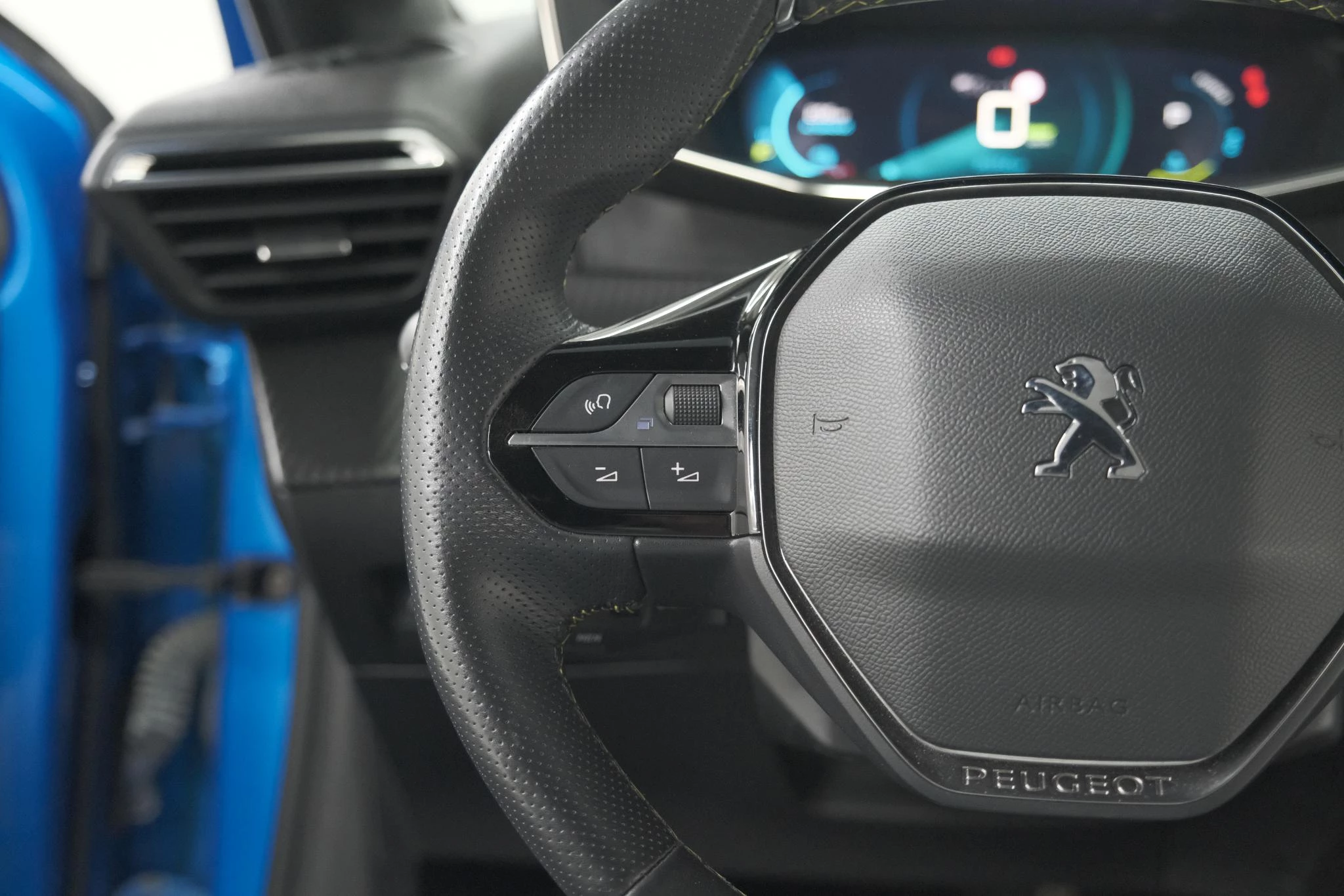 Hoofdafbeelding Peugeot e-208