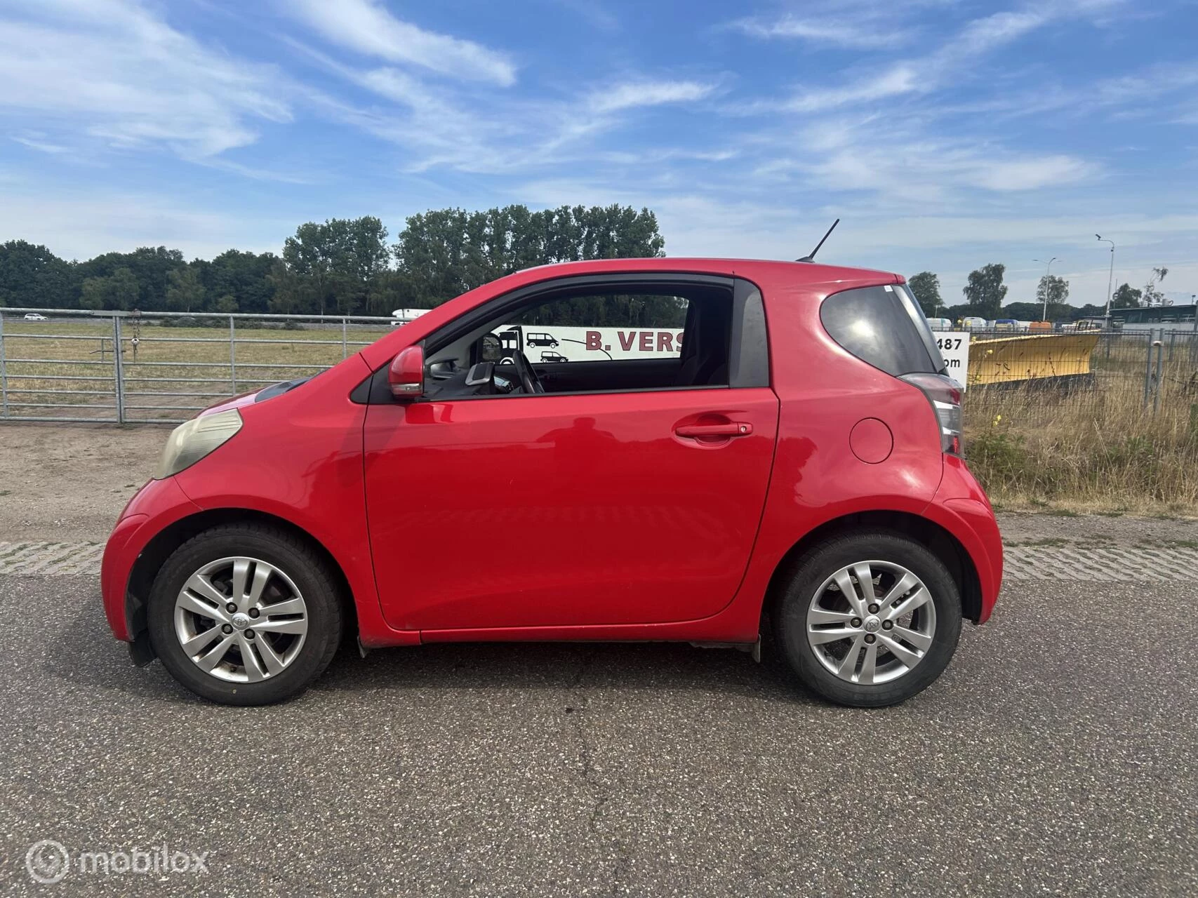 Hoofdafbeelding Toyota iQ