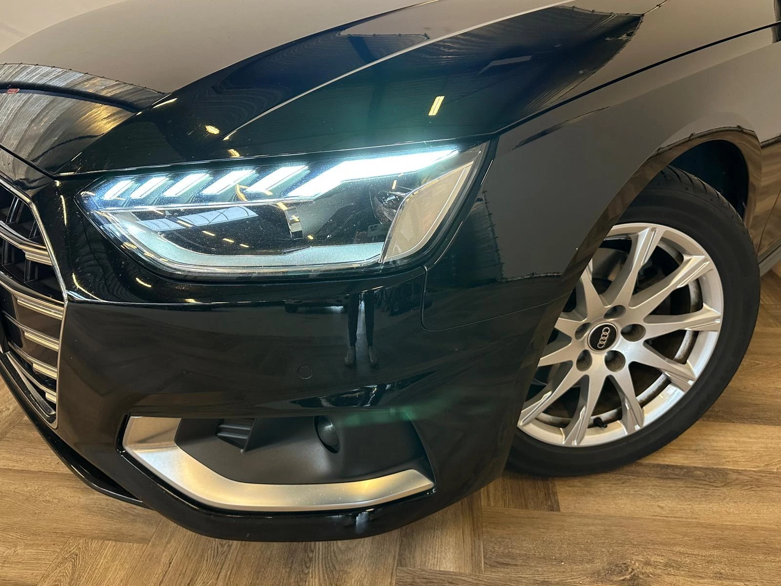 Hoofdafbeelding Audi A4