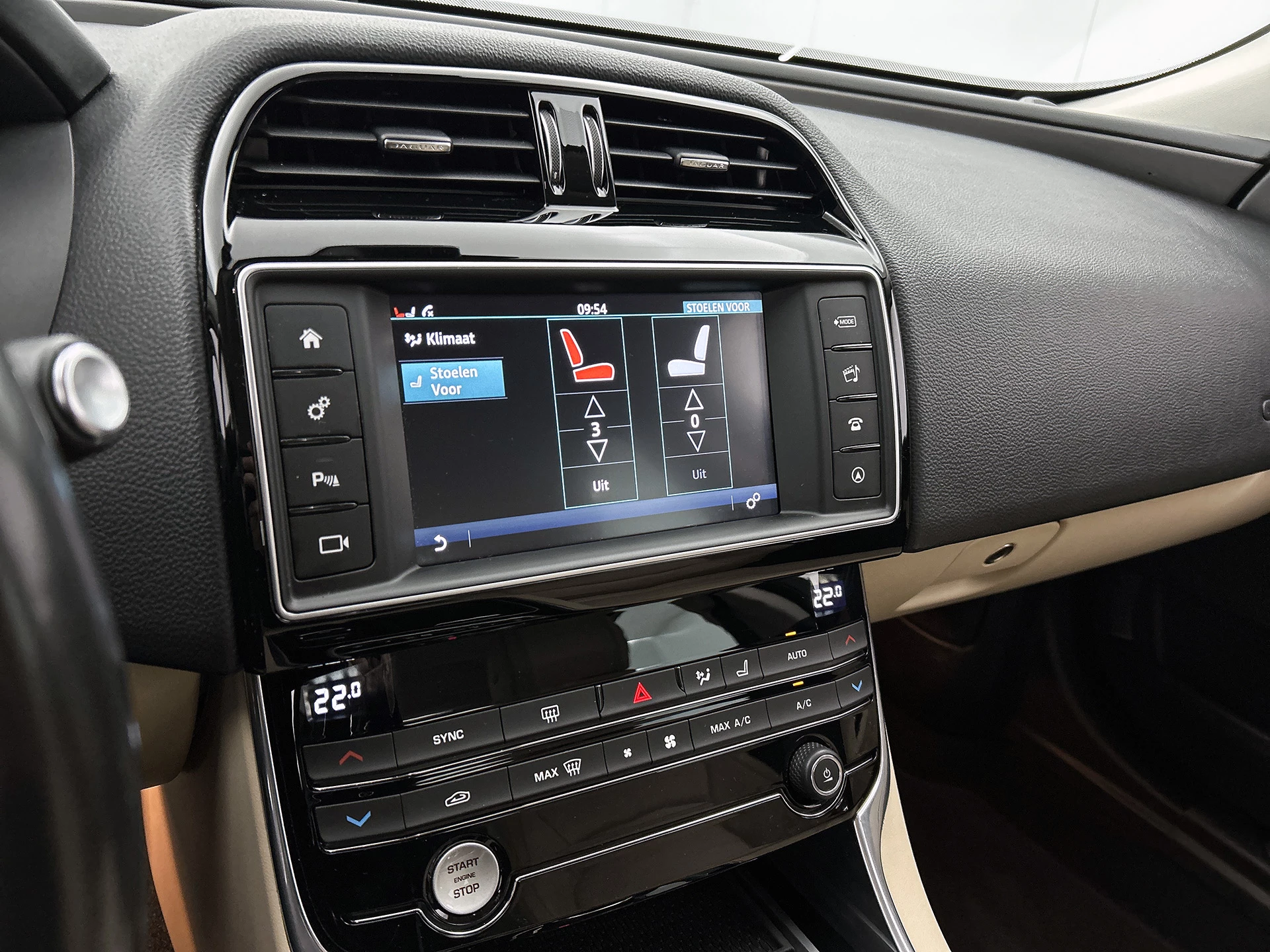 Hoofdafbeelding Jaguar XE