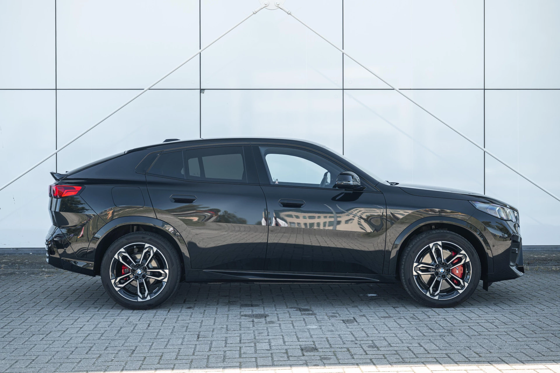 Hoofdafbeelding BMW iX2