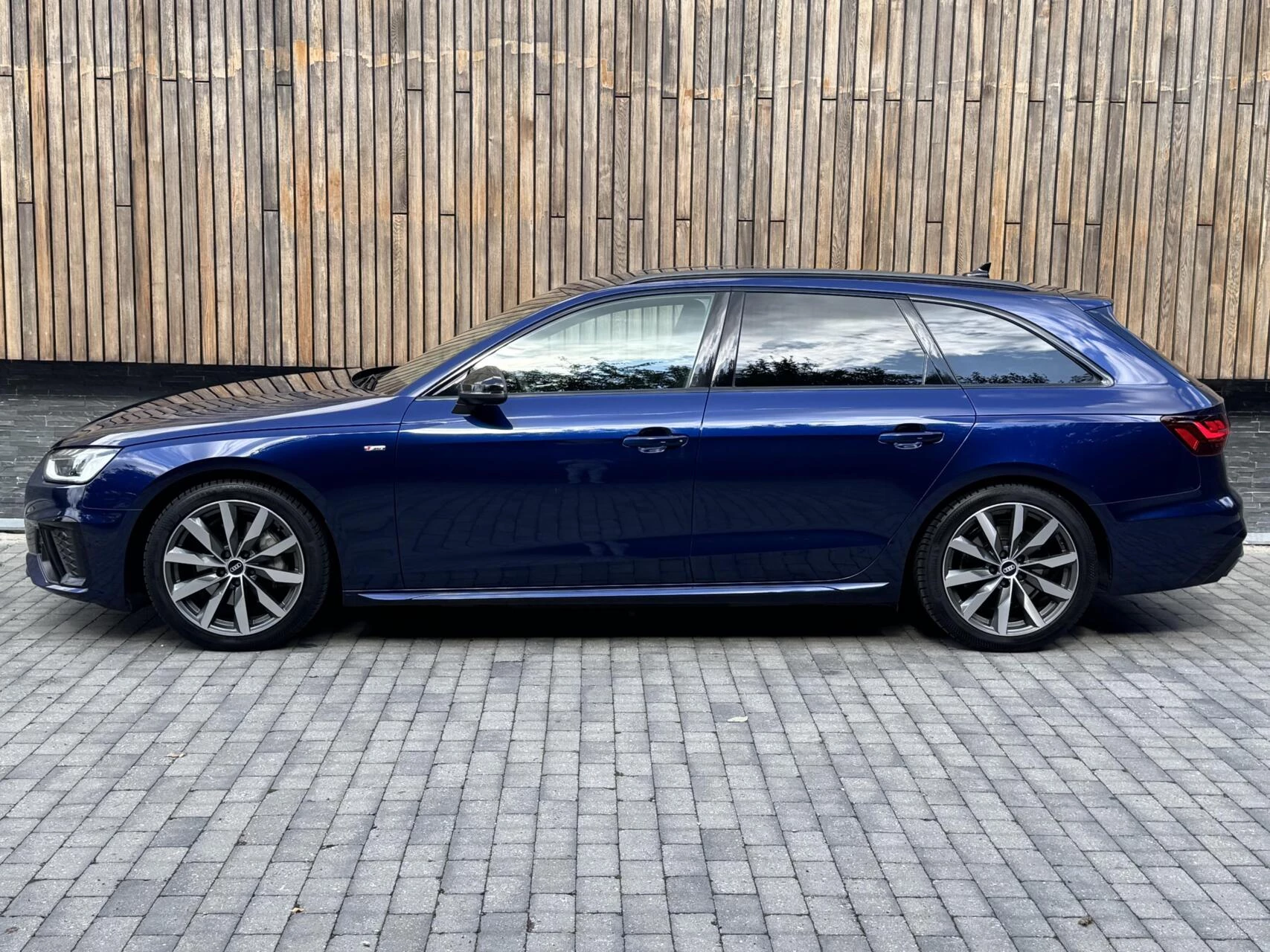 Hoofdafbeelding Audi A4