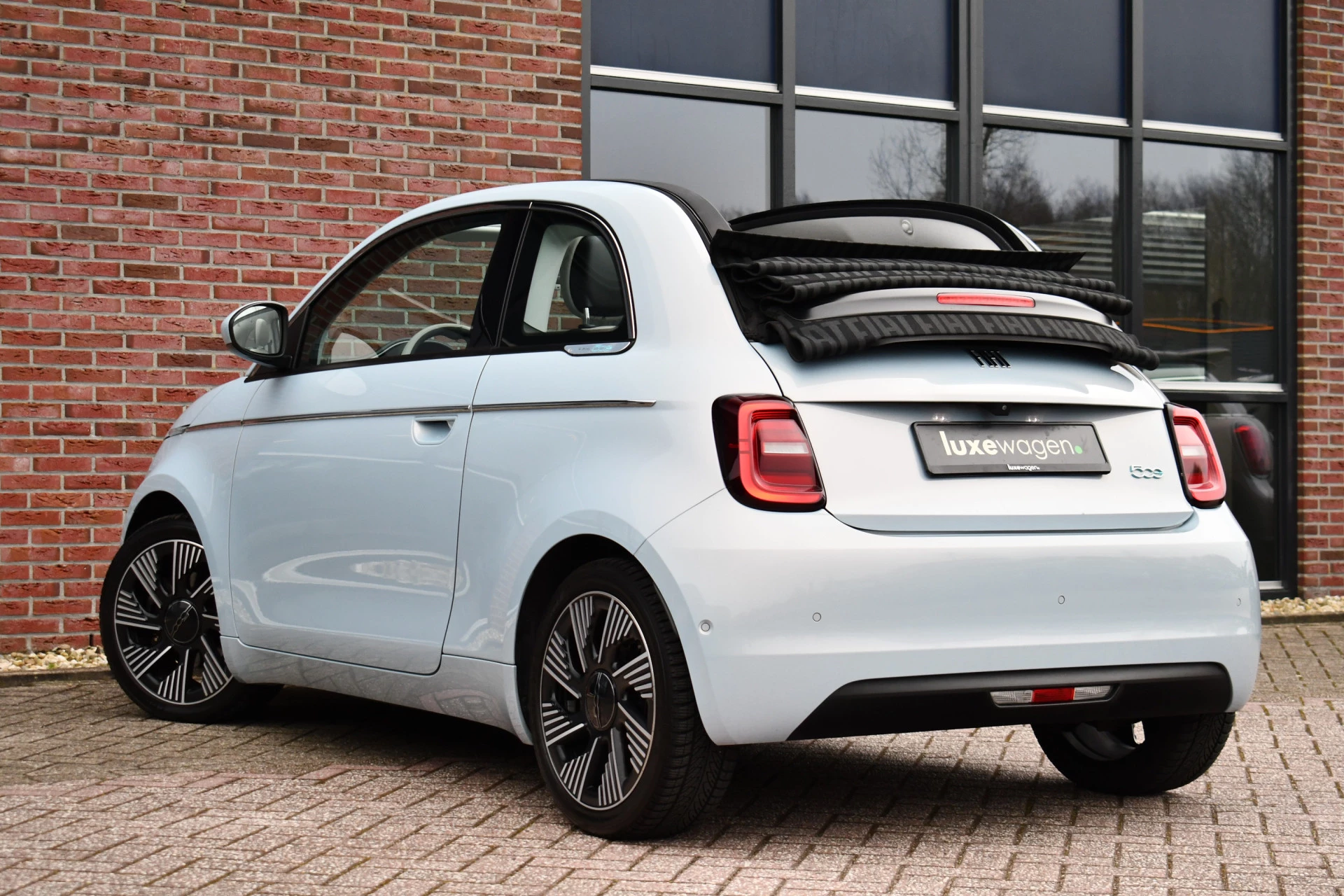 Hoofdafbeelding Fiat 500C