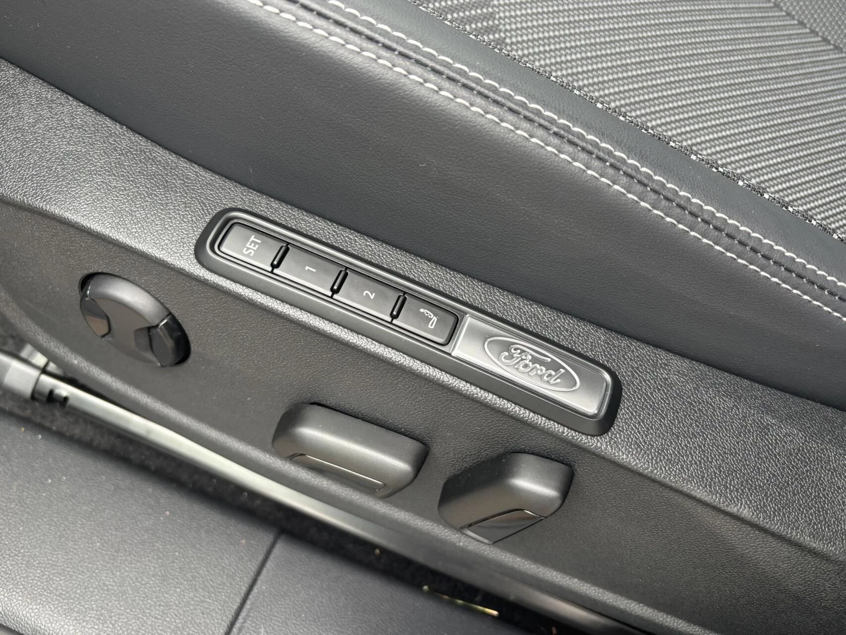 Hoofdafbeelding Ford Explorer