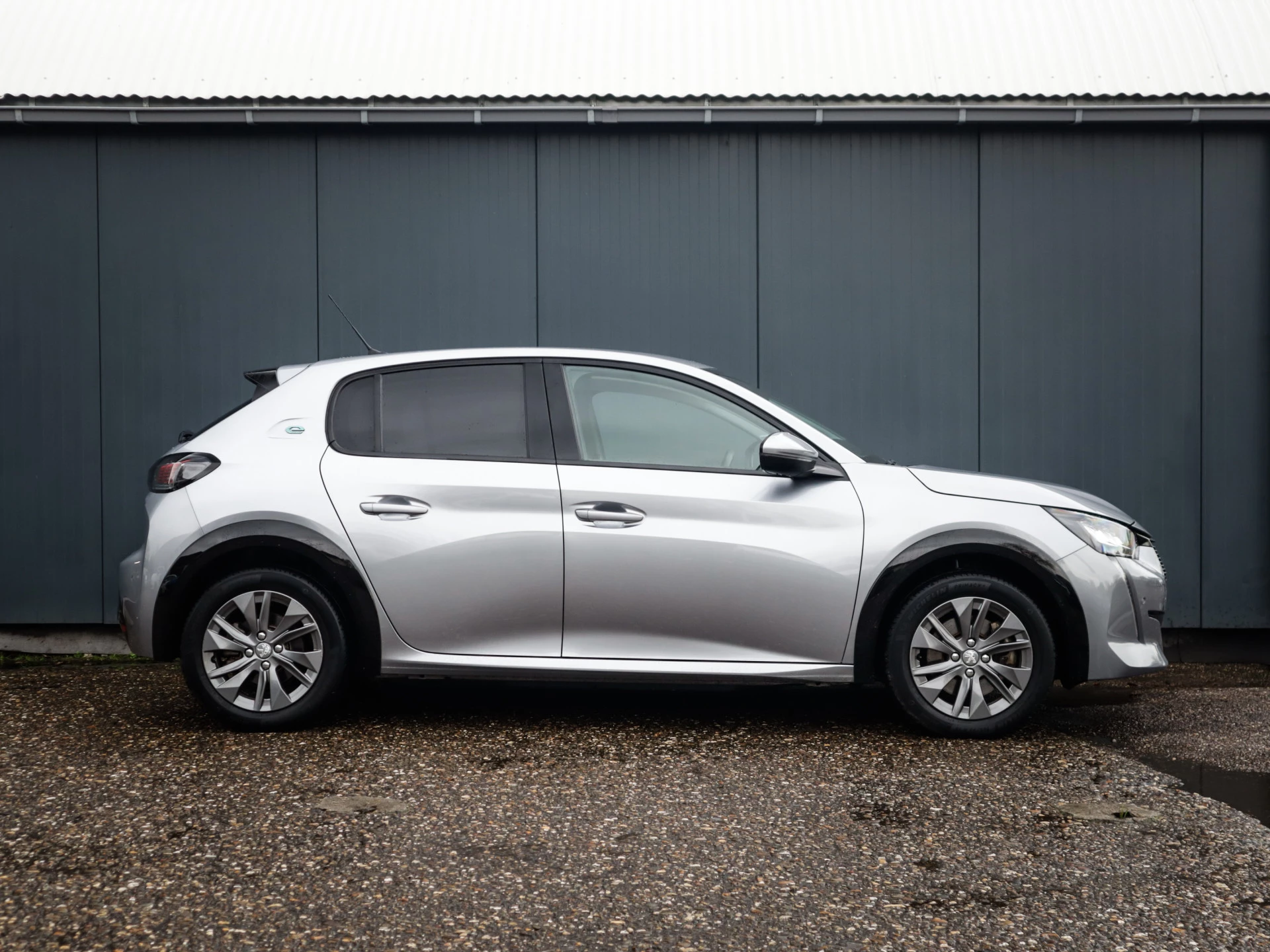 Hoofdafbeelding Peugeot e-208