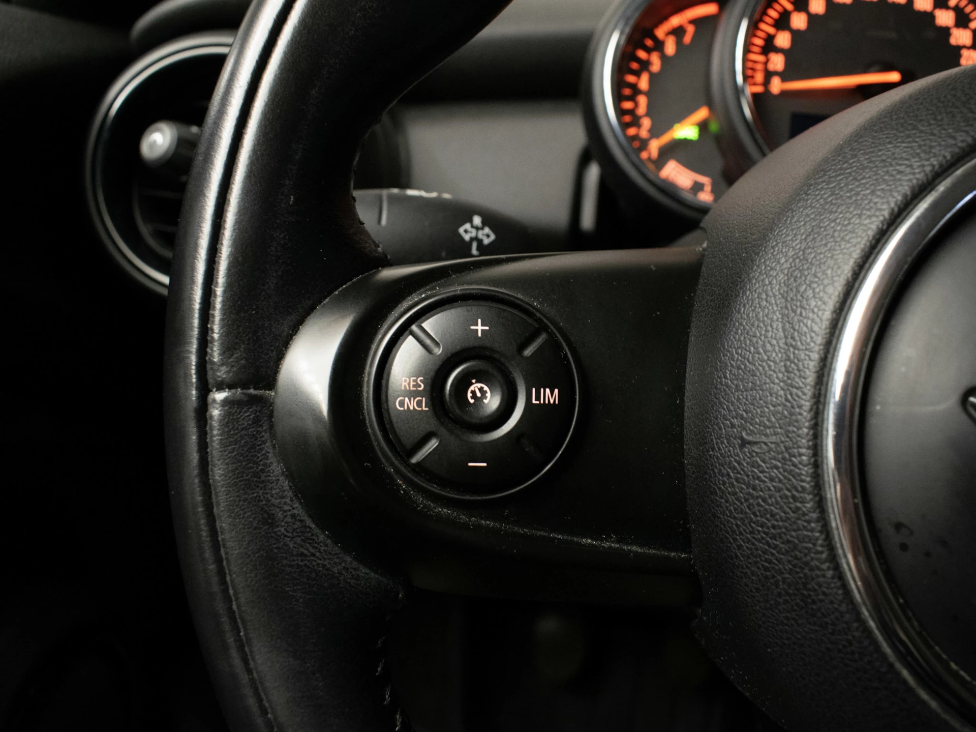 Hoofdafbeelding MINI One