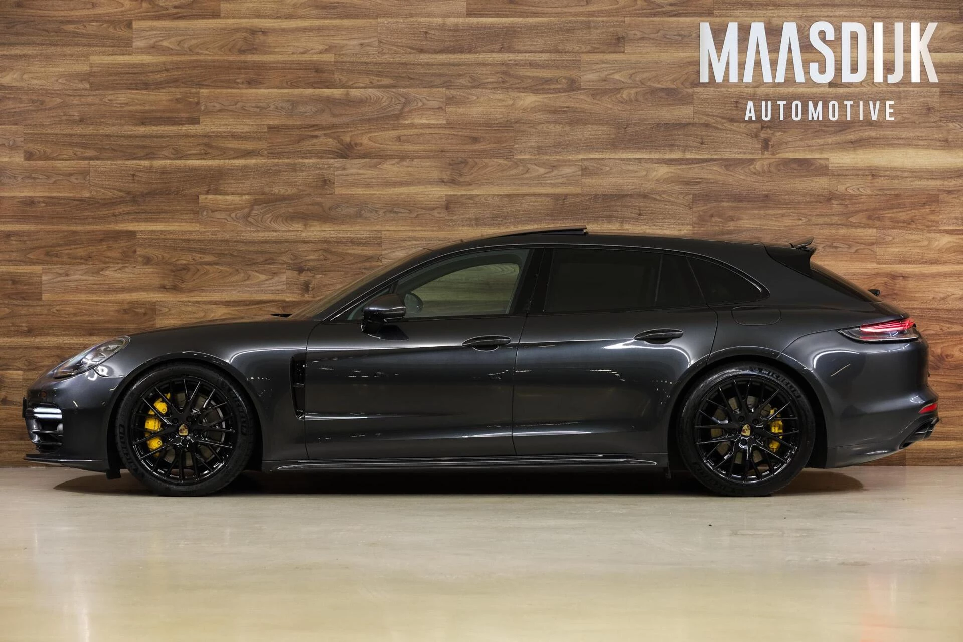 Hoofdafbeelding Porsche Panamera