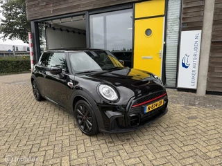 MINI COOPER SE JOHN COOPER WORKS PAKKET VOL IN DE OPTIES