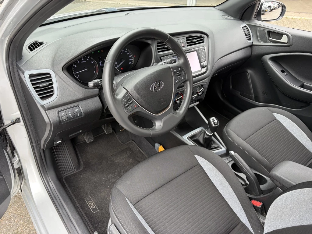 Hoofdafbeelding Hyundai i20