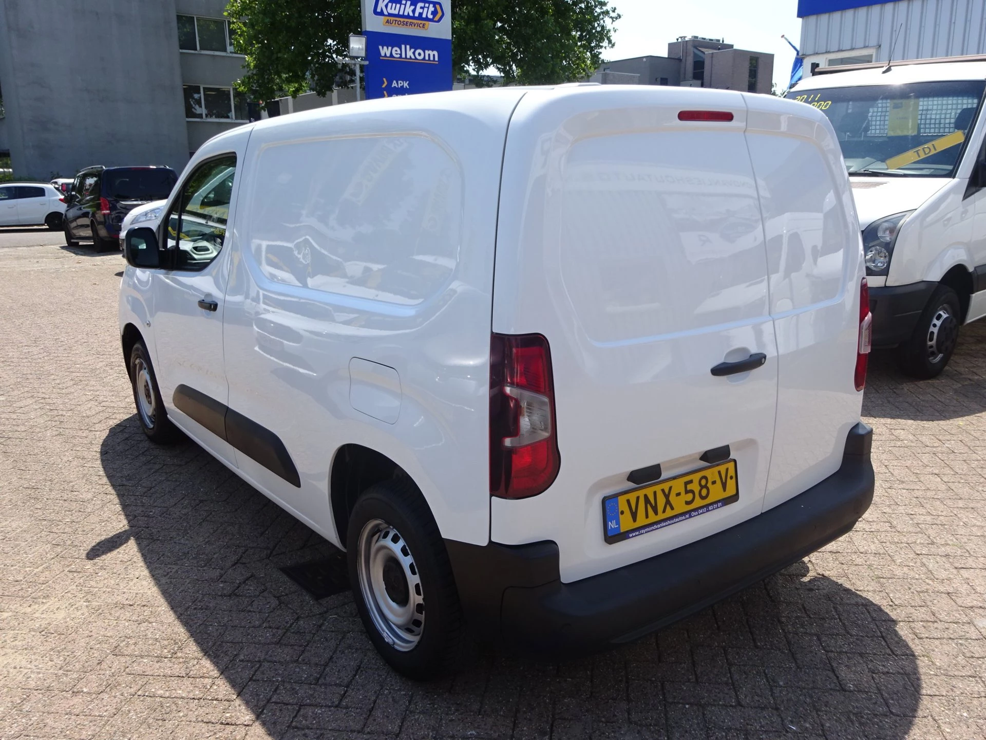 Hoofdafbeelding Peugeot Partner