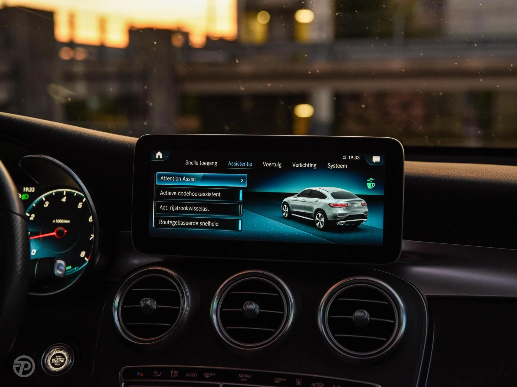 Hoofdafbeelding Mercedes-Benz GLC