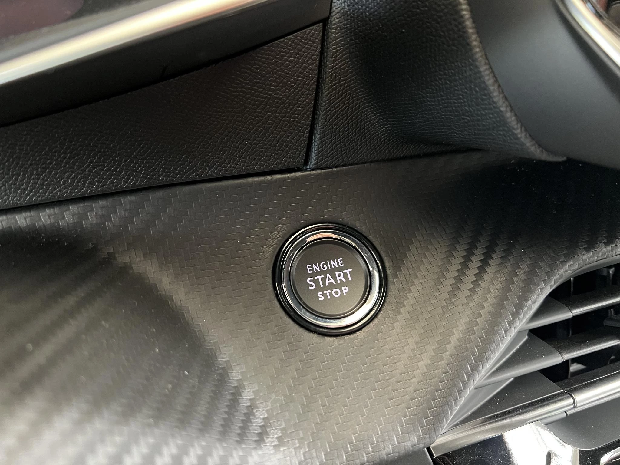 Hoofdafbeelding Peugeot e-208