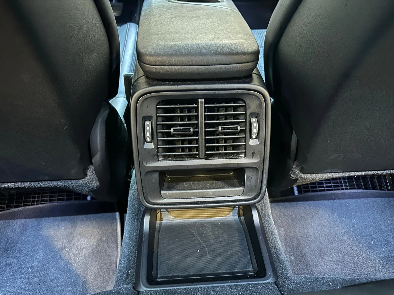 Hoofdafbeelding Porsche Taycan