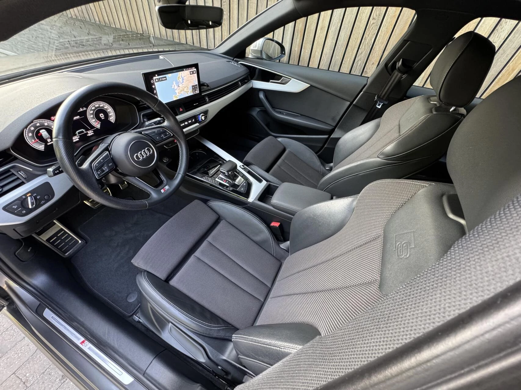 Hoofdafbeelding Audi A4