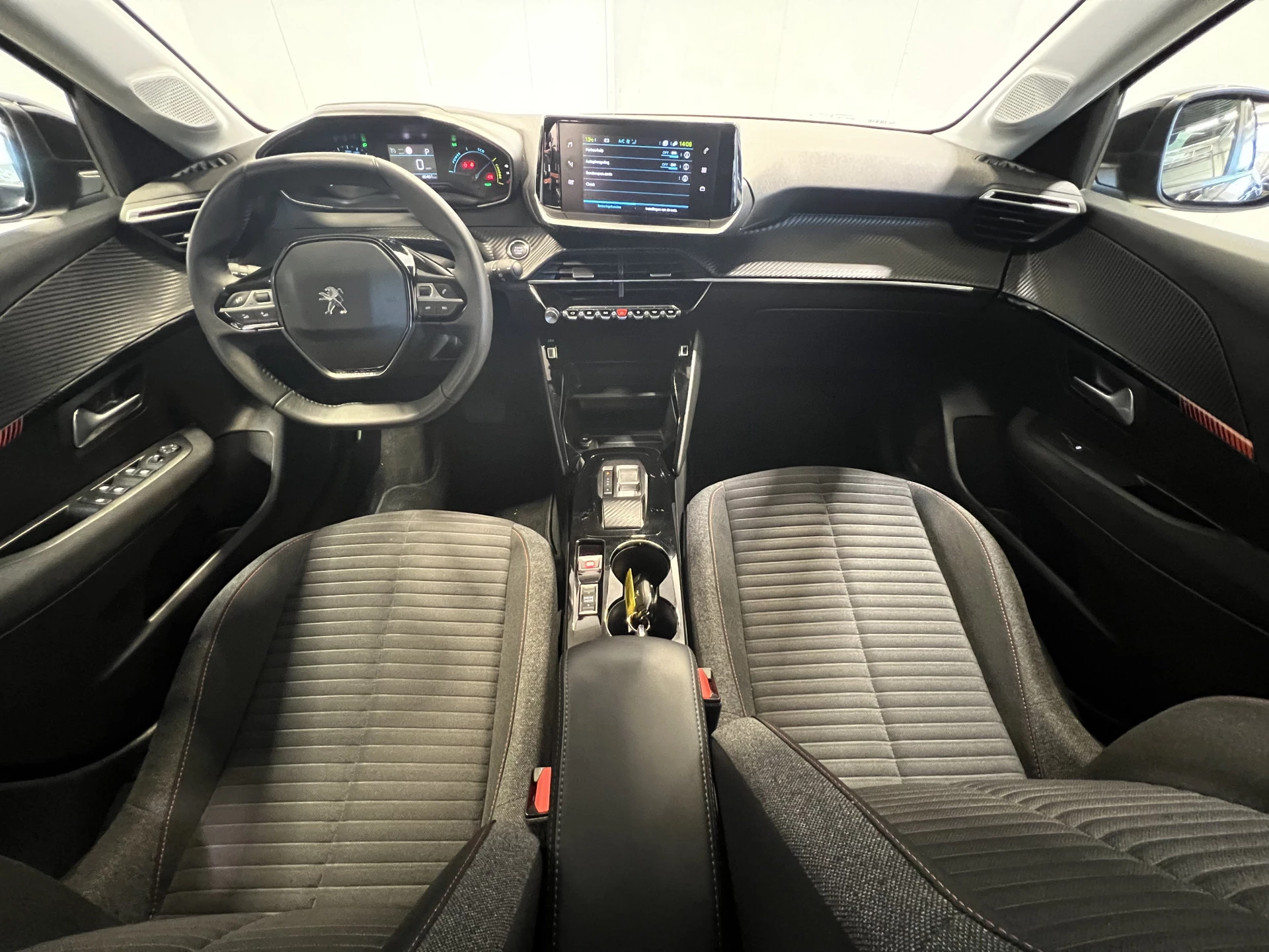 Hoofdafbeelding Peugeot e-208