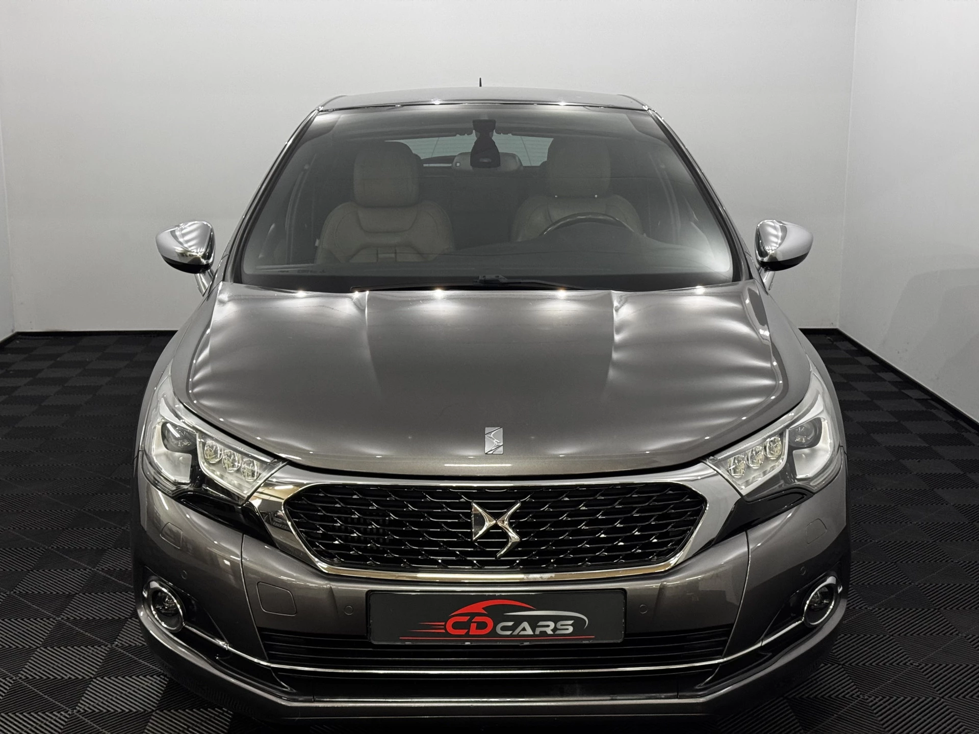 Hoofdafbeelding DS DS 4