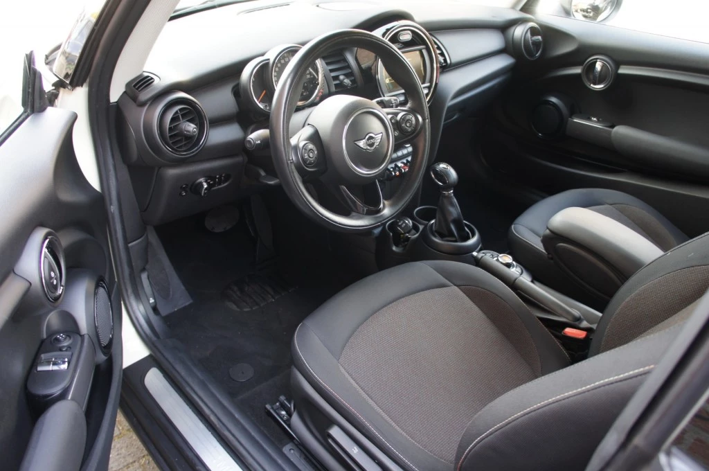 Hoofdafbeelding MINI One