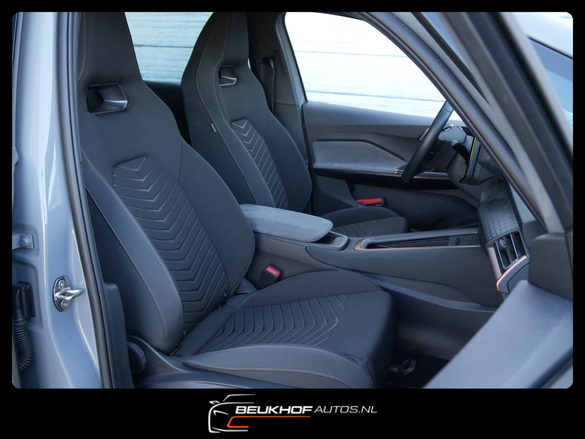 Hoofdafbeelding CUPRA Born