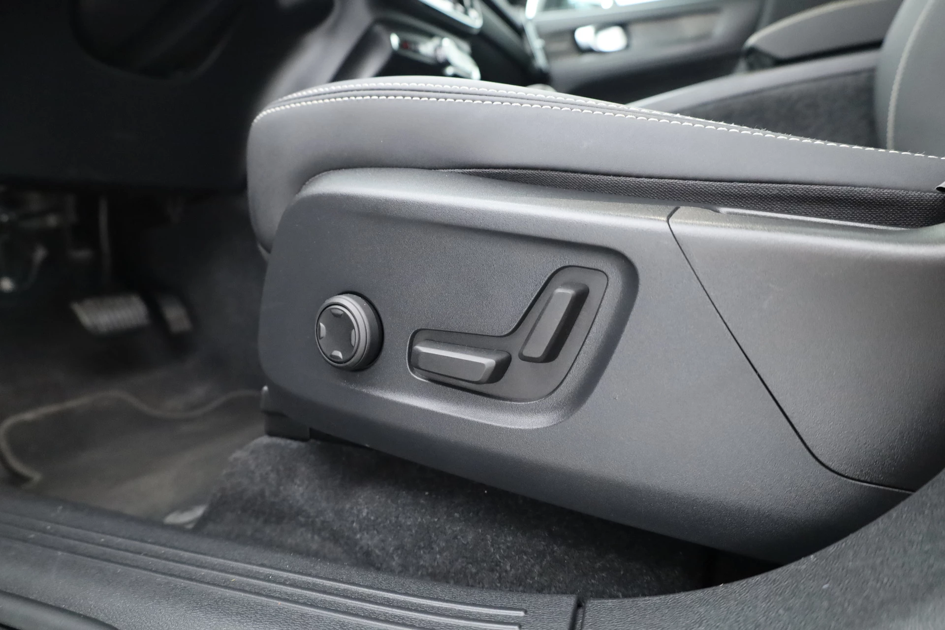 Hoofdafbeelding Volvo C40