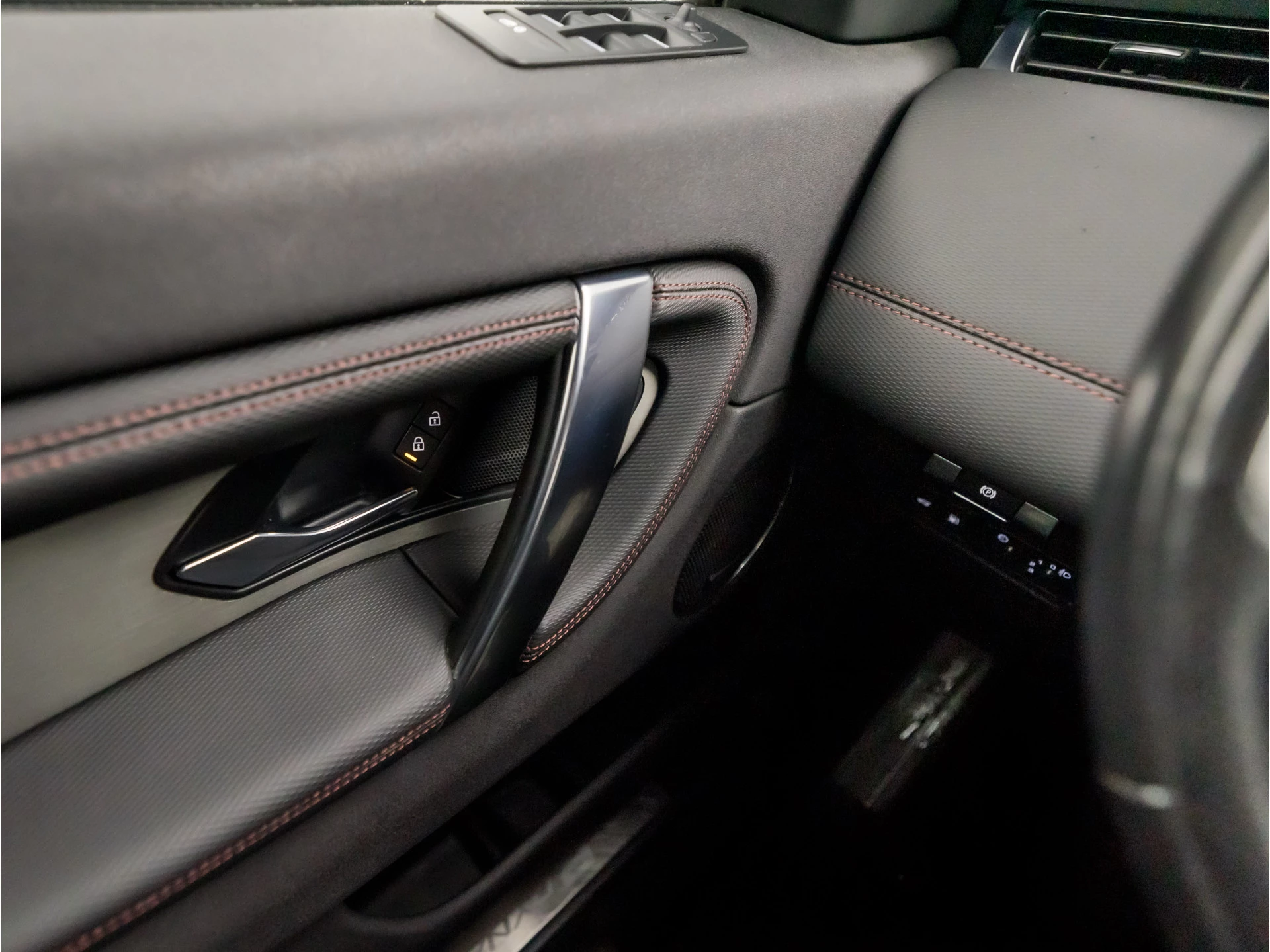 Hoofdafbeelding Land Rover Discovery Sport