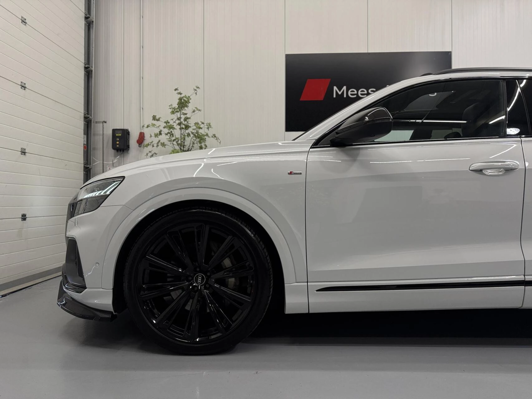 Hoofdafbeelding Audi Q8
