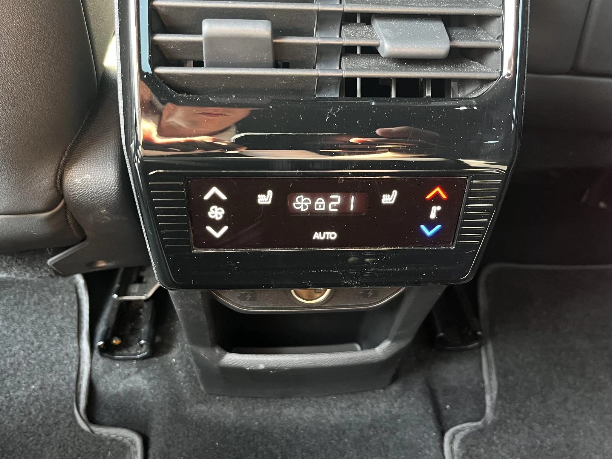 Hoofdafbeelding Peugeot e-5008