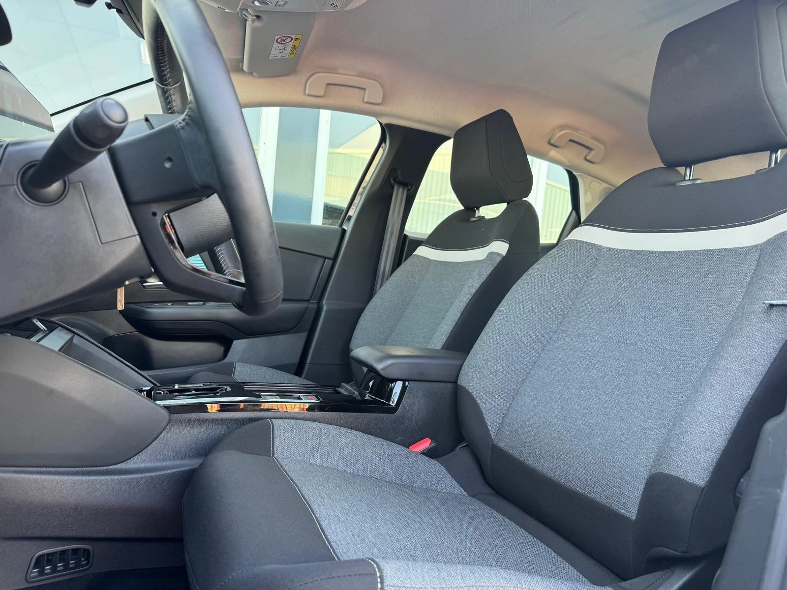 Hoofdafbeelding Citroën ë-C4