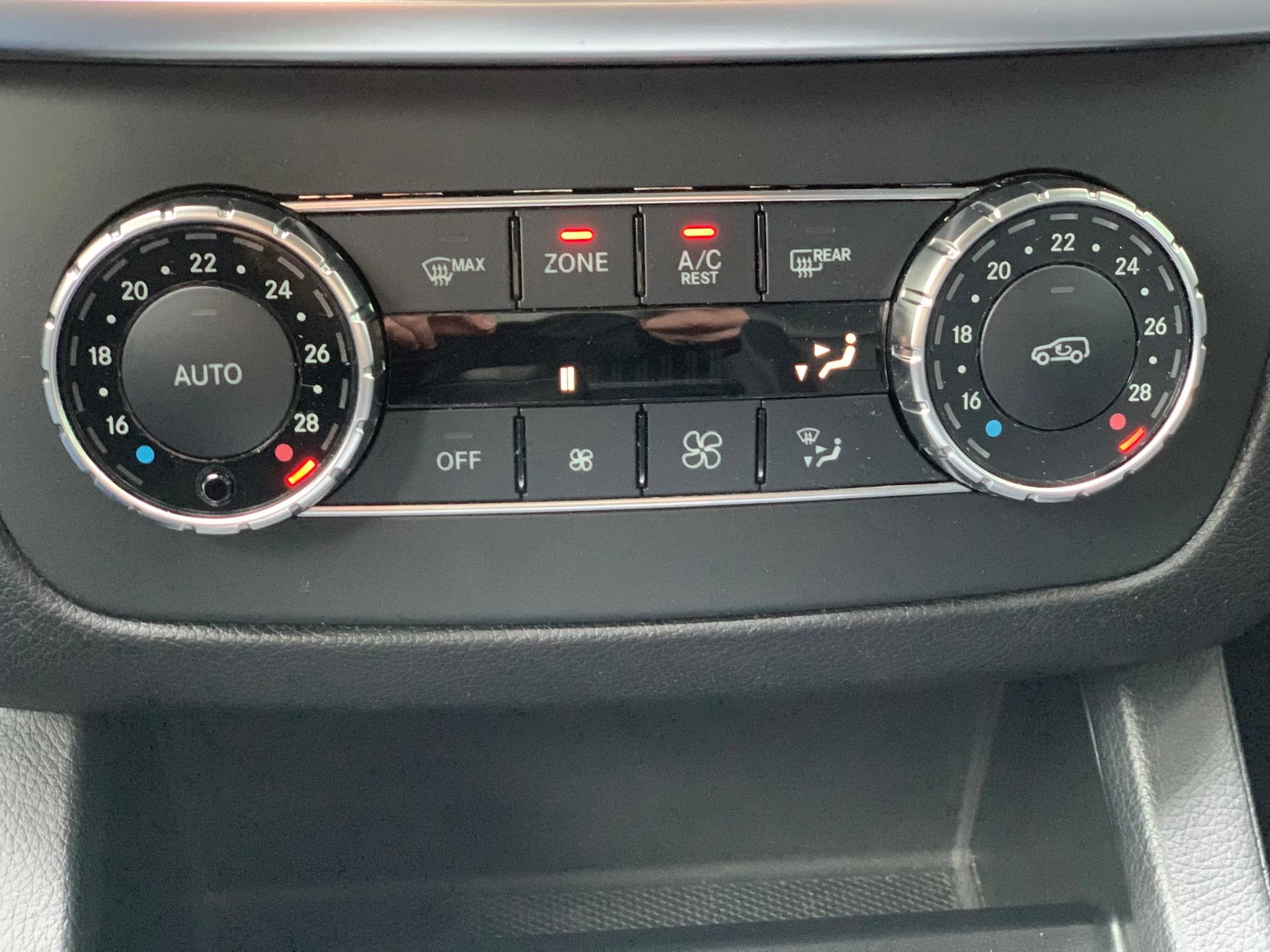 Hoofdafbeelding Mercedes-Benz M-Klasse