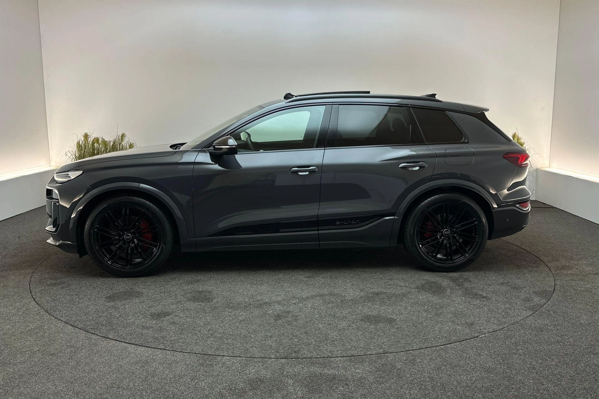 Hoofdafbeelding Audi Q6 e-tron