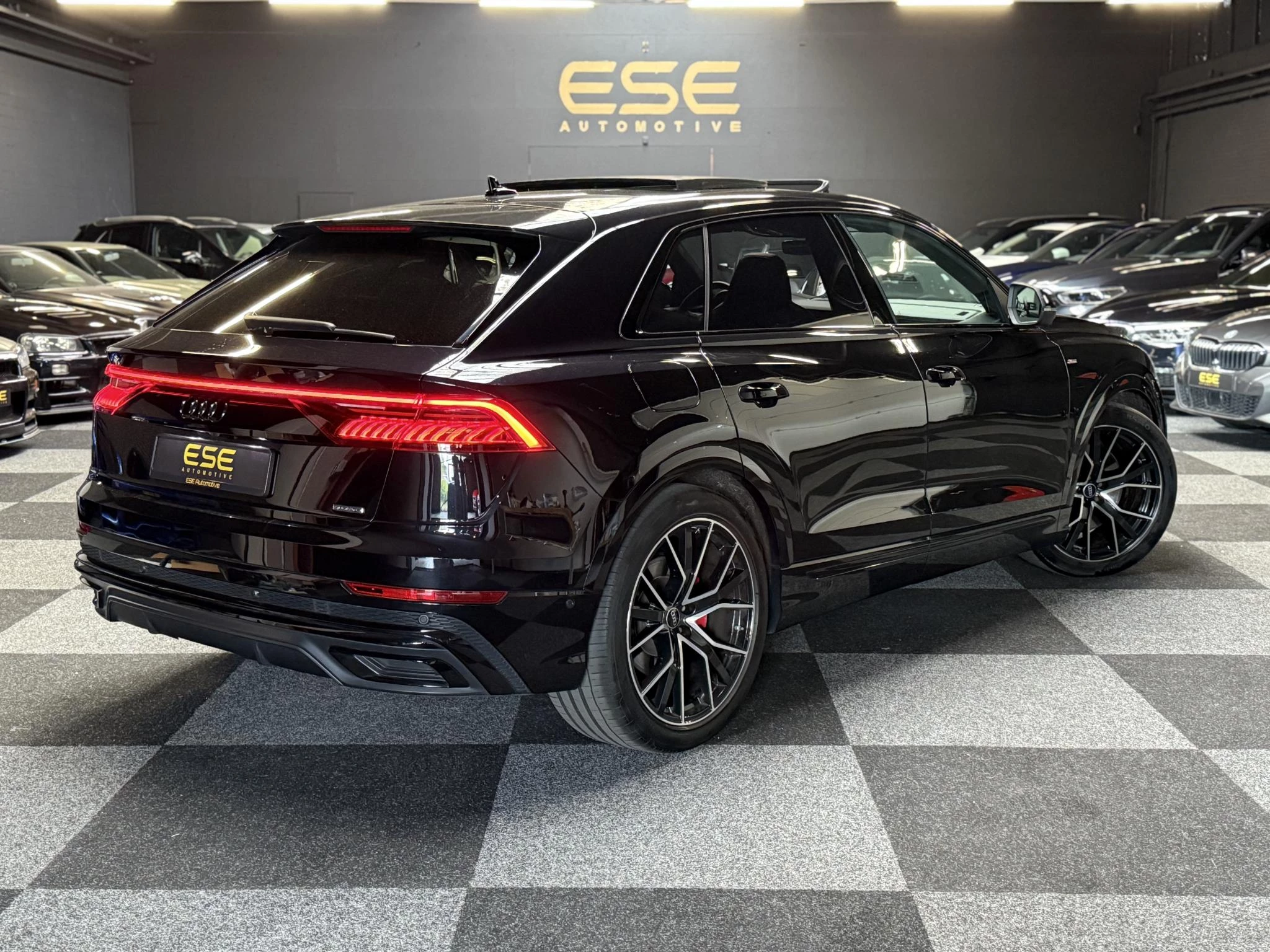 Hoofdafbeelding Audi Q8